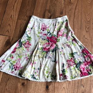 CAbi O’Hara Floral Lace Skirt Size 2